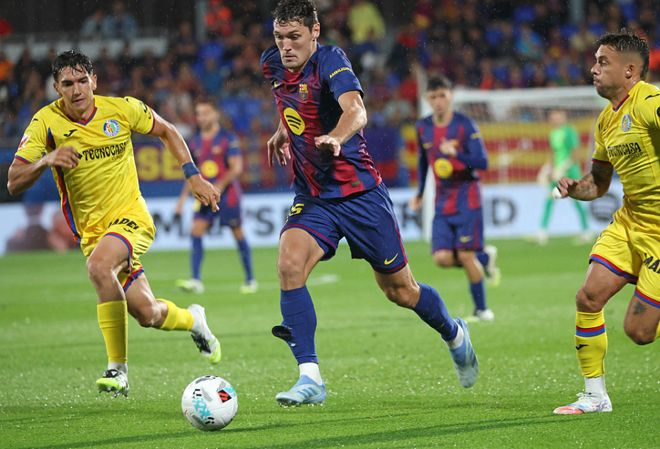 根据西班牙 根据西班牙