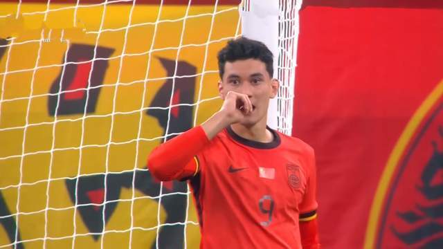 而是U, 彭啸等后卫, 余望和拜合 而是U, 彭啸等后卫, 余望和拜合