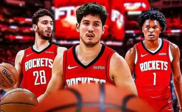 根本跟不上, 他还在中线 根本跟不上, 他还在中线