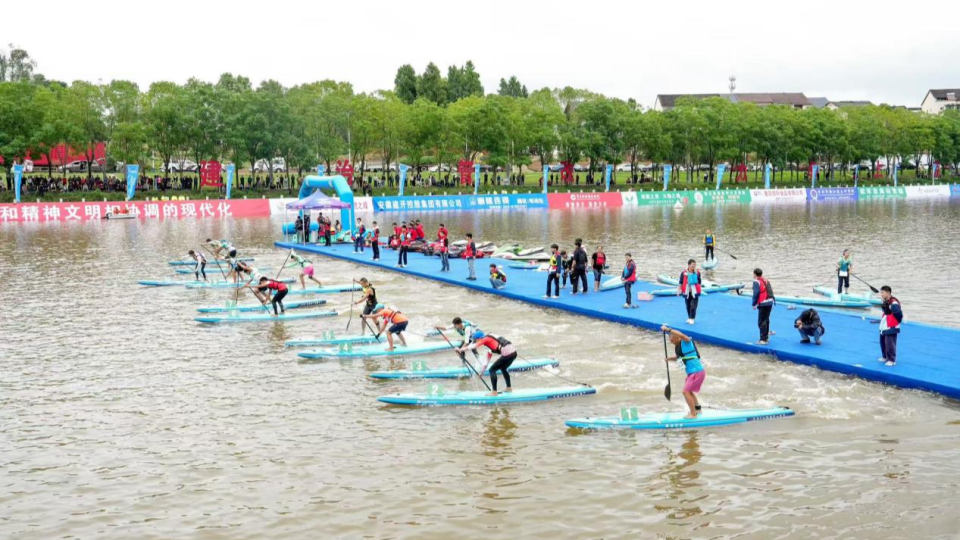 来自四川, 刘发苹, 依托